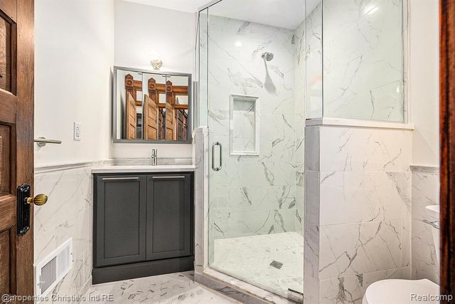 701 W Canfield Street 4, Detroit, MI 48201