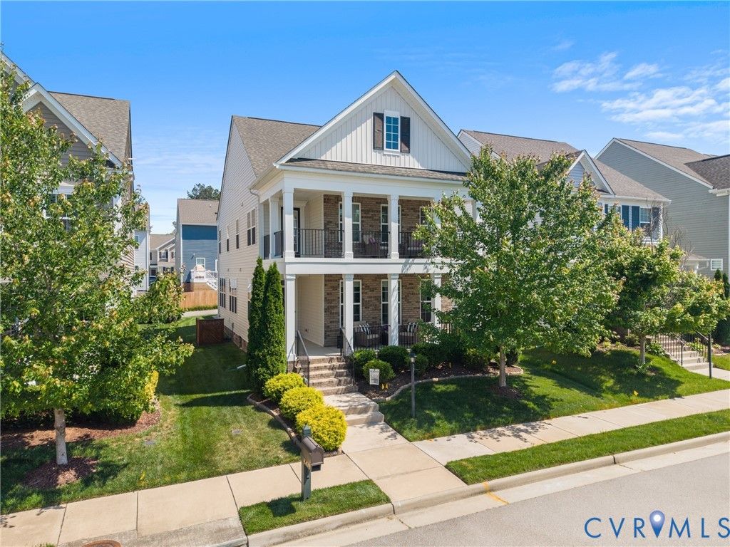 16829 Thornapple Run, Moseley, VA 23120