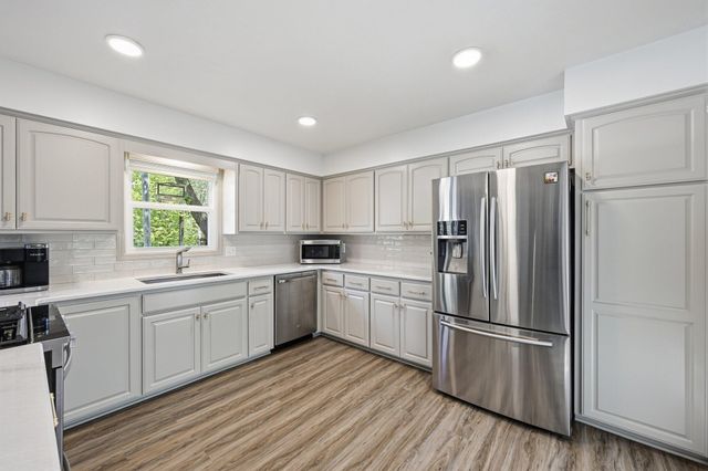 62 LAKEWOOD VILLA Street, Council Bluffs, IA 51501