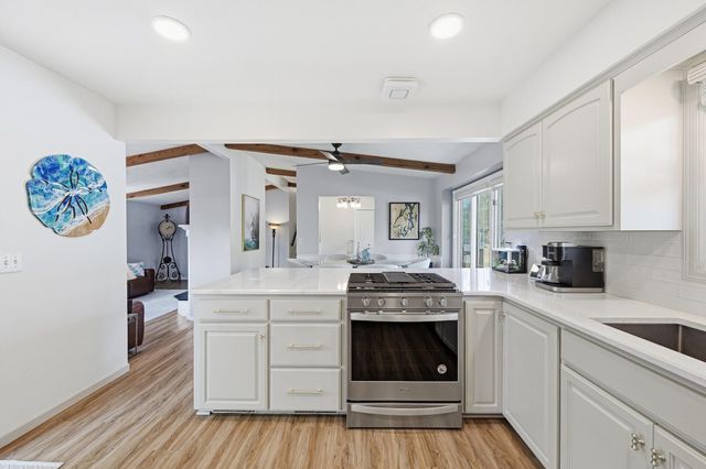 62 LAKEWOOD VILLA Street, Council Bluffs, IA 51501