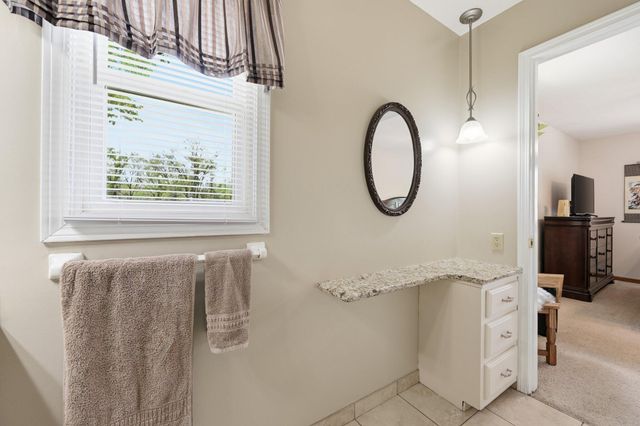 62 LAKEWOOD VILLA Street, Council Bluffs, IA 51501