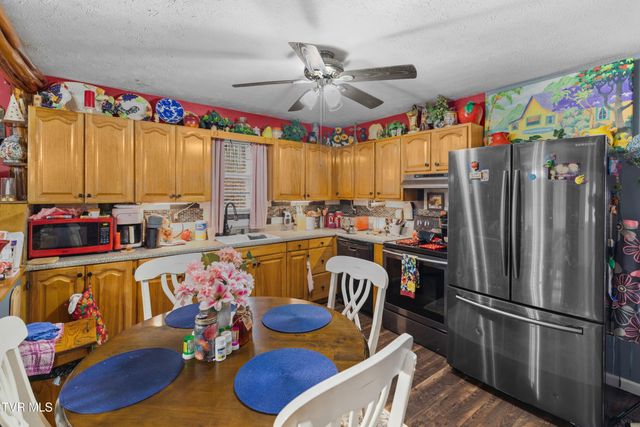 2793 Highway 31, Sneedville, TN 37869