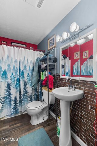 2793 Highway 31, Sneedville, TN 37869