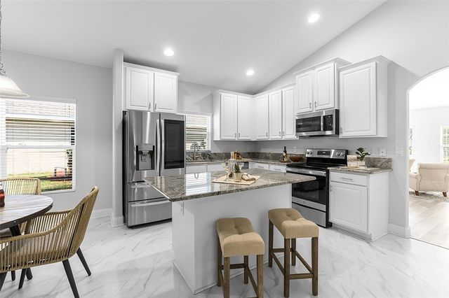 535 Valencia Circle SW, Vero Beach, FL 32968