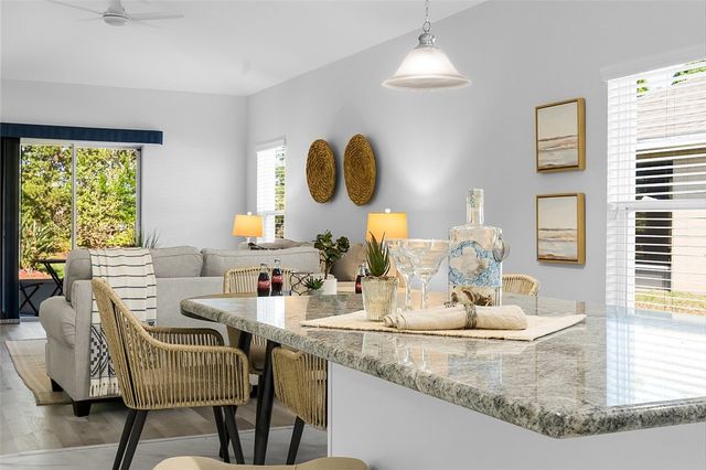 535 Valencia Circle SW, Vero Beach, FL 32968