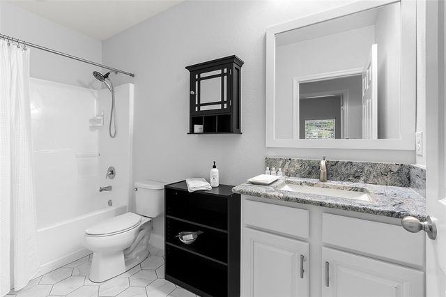 535 Valencia Circle SW, Vero Beach, FL 32968