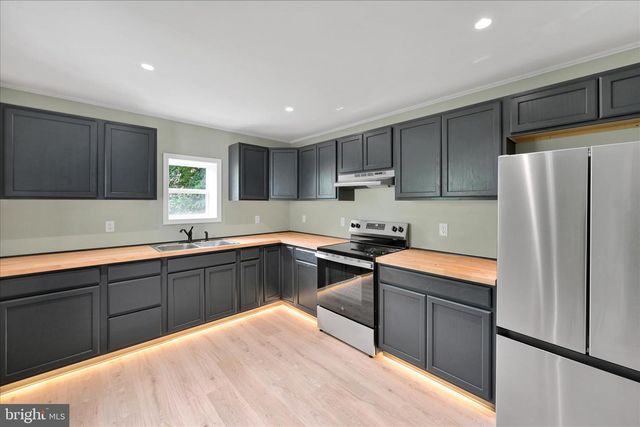 627 N GARFIELD AVE, Schuylkill Haven, PA 17972