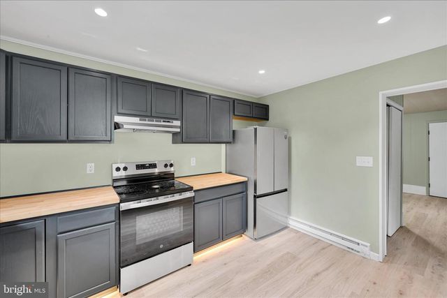 627 N GARFIELD AVE, Schuylkill Haven, PA 17972