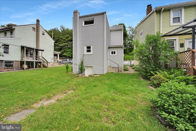 627 N GARFIELD AVE, Schuylkill Haven, PA 17972