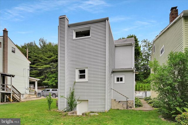 627 N GARFIELD AVE, Schuylkill Haven, PA 17972