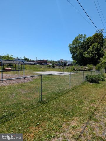 627 N GARFIELD AVE, Schuylkill Haven, PA 17972