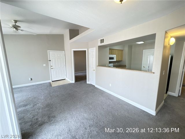 8000 West Badura Avenue 2052, Las Vegas, NV 89113
