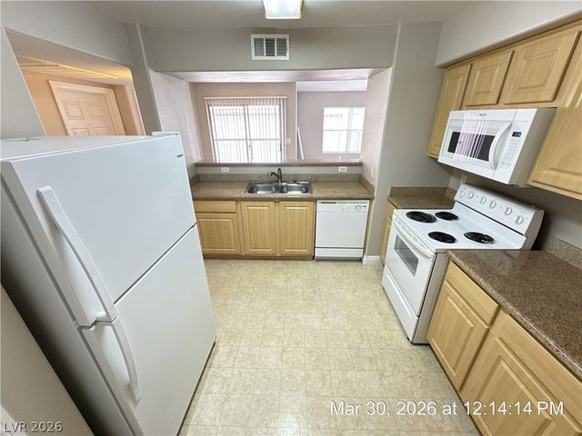 8000 West Badura Avenue 2052, Las Vegas, NV 89113