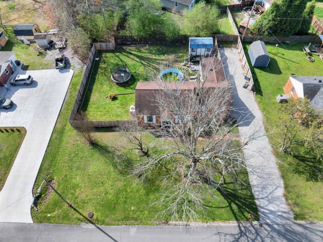 324 Druid Ln, Tullahoma, TN 37388