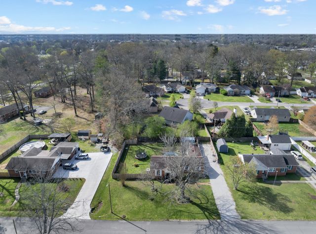 324 Druid Ln, Tullahoma, TN 37388