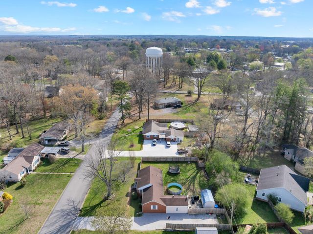 324 Druid Ln, Tullahoma, TN 37388