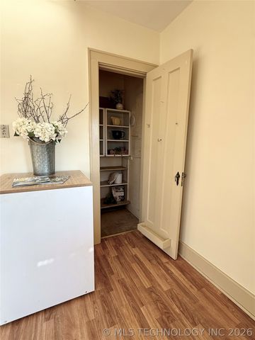 2005 S Johnstone Avenue, Bartlesville, OK 74003