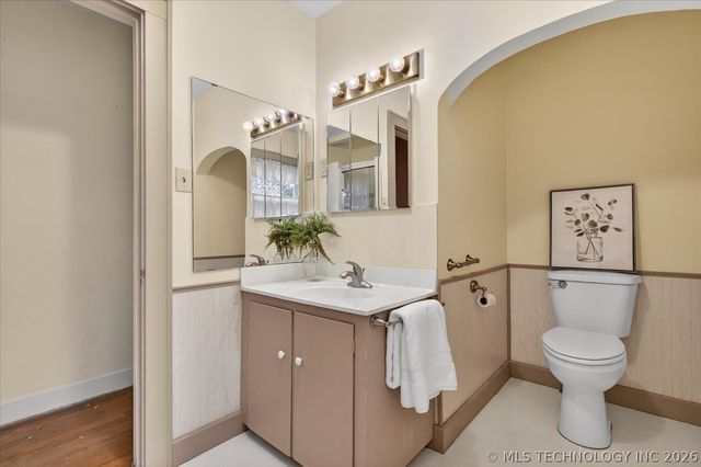 2005 S Johnstone Avenue, Bartlesville, OK 74003