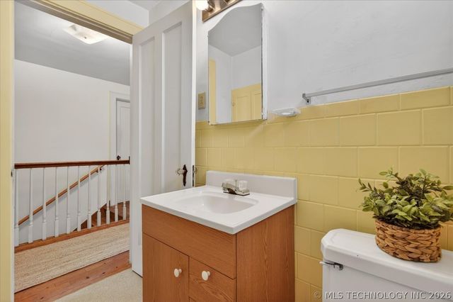 2005 S Johnstone Avenue, Bartlesville, OK 74003