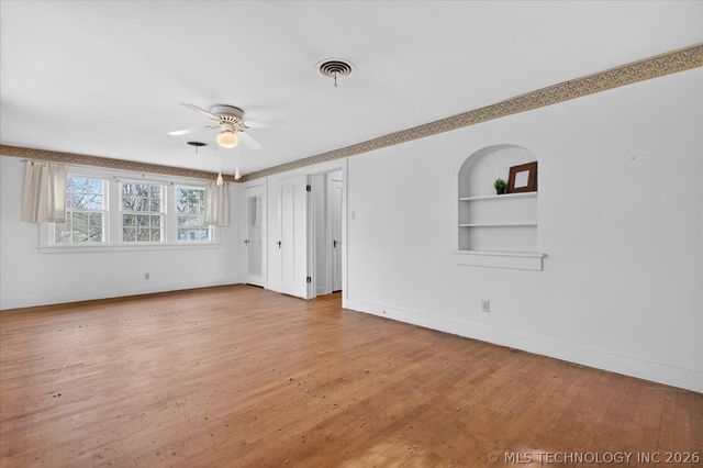 2005 S Johnstone Avenue, Bartlesville, OK 74003