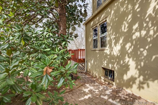 2005 S Johnstone Avenue, Bartlesville, OK 74003