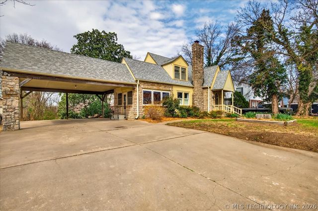 2005 S Johnstone Avenue, Bartlesville, OK 74003