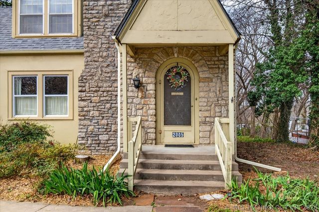 2005 S Johnstone Avenue, Bartlesville, OK 74003