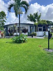 4415 Round Table Court, Boynton Beach, FL 33436