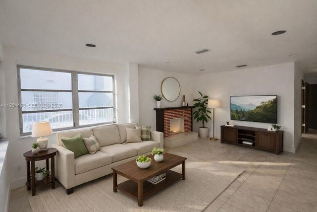 2217 SW 11th St, Miami, FL 33135