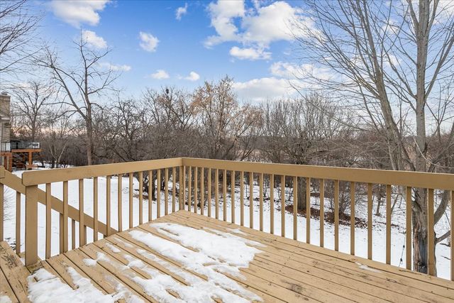 731 Saddlewood Drive, Wauconda, IL 60084