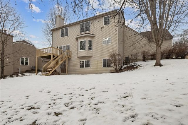 731 Saddlewood Drive, Wauconda, IL 60084