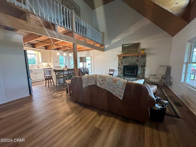 4158 Thompson Road, Marianna, FL 32448