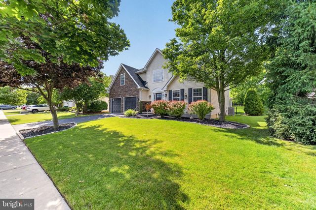 6840 SCENIC VIEW DR, Macungie, PA 18062