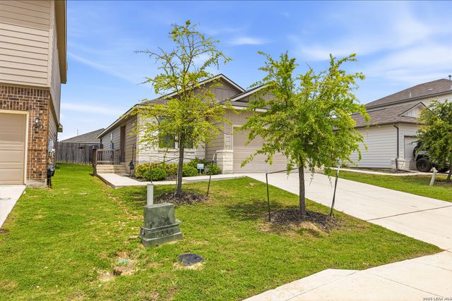 7207 LITTLEFOOT LN, San Antonio, TX 78253