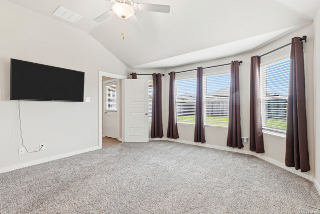7207 LITTLEFOOT LN, San Antonio, TX 78253