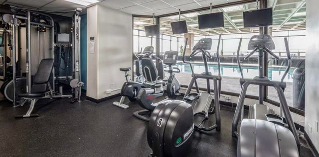 2650 N LAKEVIEW Avenue 2103, Chicago, IL 60614