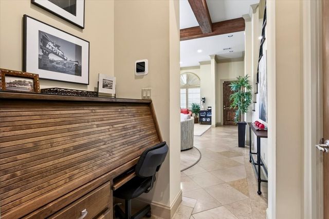 3700 Crestline Road, Fort Worth, TX 76107