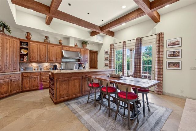 3700 Crestline Road, Fort Worth, TX 76107