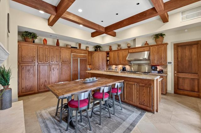 3700 Crestline Road, Fort Worth, TX 76107