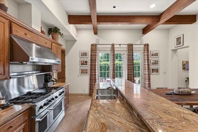 3700 Crestline Road, Fort Worth, TX 76107