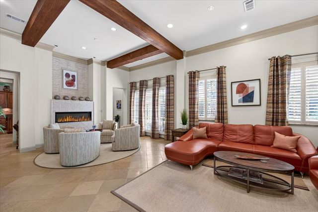 3700 Crestline Road, Fort Worth, TX 76107