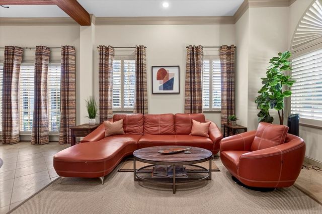 3700 Crestline Road, Fort Worth, TX 76107