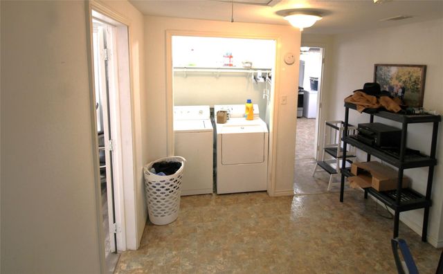 592 Burr Road, Madisonville, TX 77864