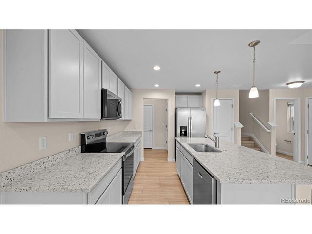 3525 Rosette Grv, Colorado Springs, CO 80910