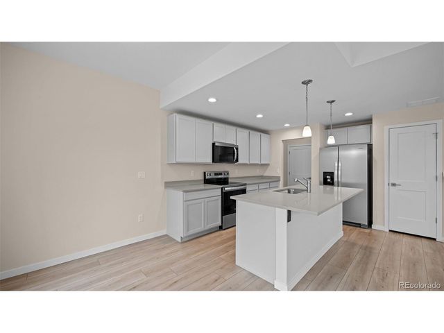 3525 Rosette Grv, Colorado Springs, CO 80910