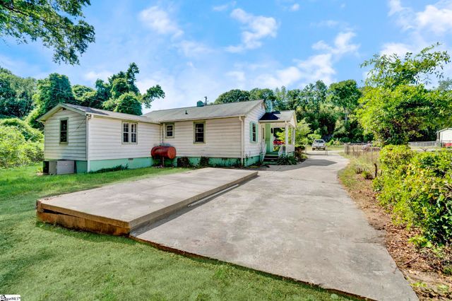8 New Street, Greenville, SC 29611