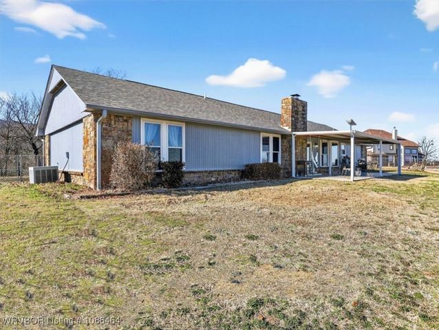 312 End Of Road Street, Poteau, OK 74953