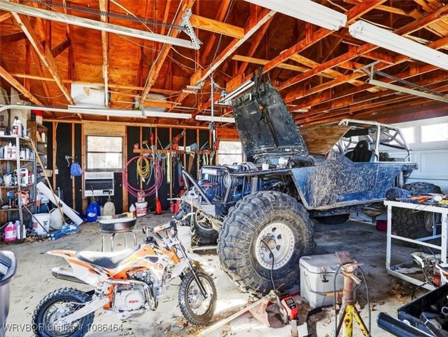 312 End Of Road Street, Poteau, OK 74953