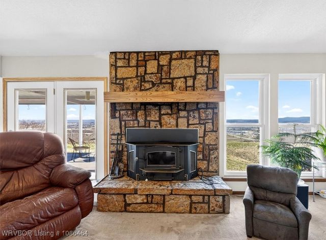 312 End Of Road Street, Poteau, OK 74953