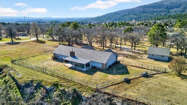 312 End Of Road Street, Poteau, OK 74953